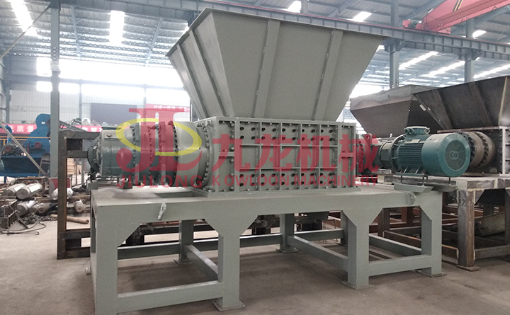 廢舊家具破碎機(jī)